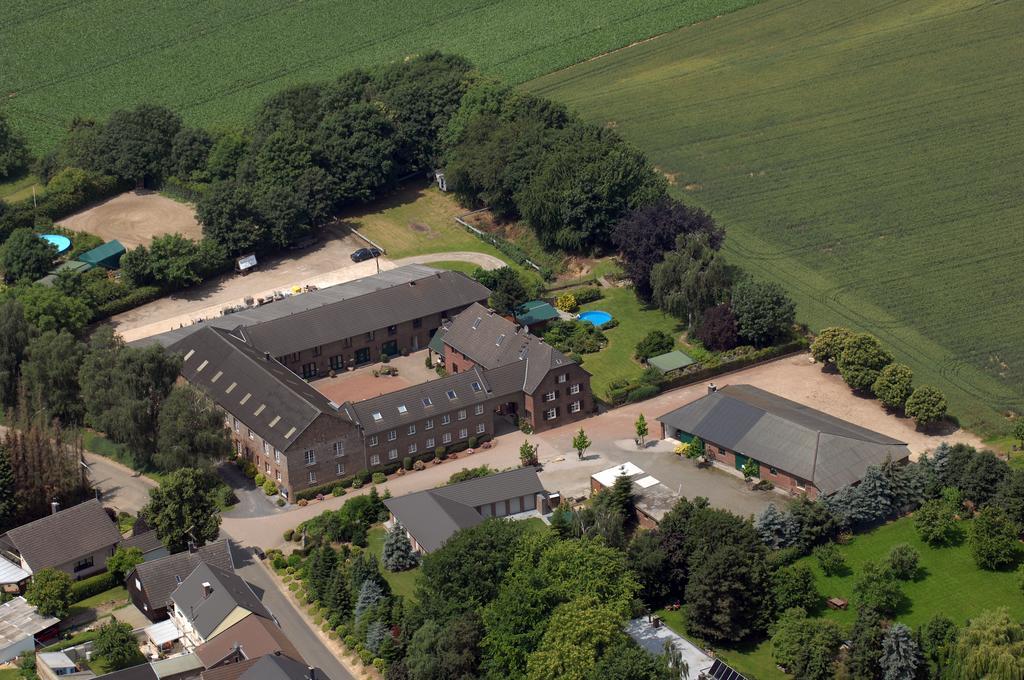 Landhaus Goddertzhof Hotel Erkelenz Bagian luar foto